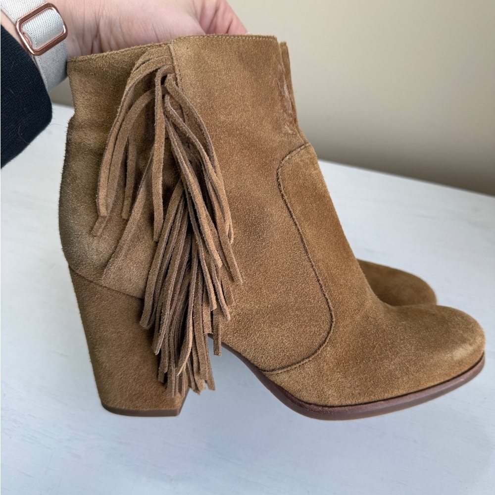 Via Spiga Niurka Dark Natural Suede Fringe Bock Heel Booties Size 9.5 M - Picture 7 of 12